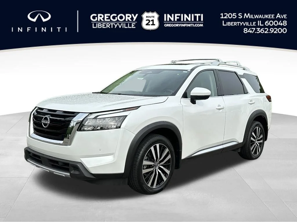 2025 Nissan Pathfinder Platinum 4WD's photo