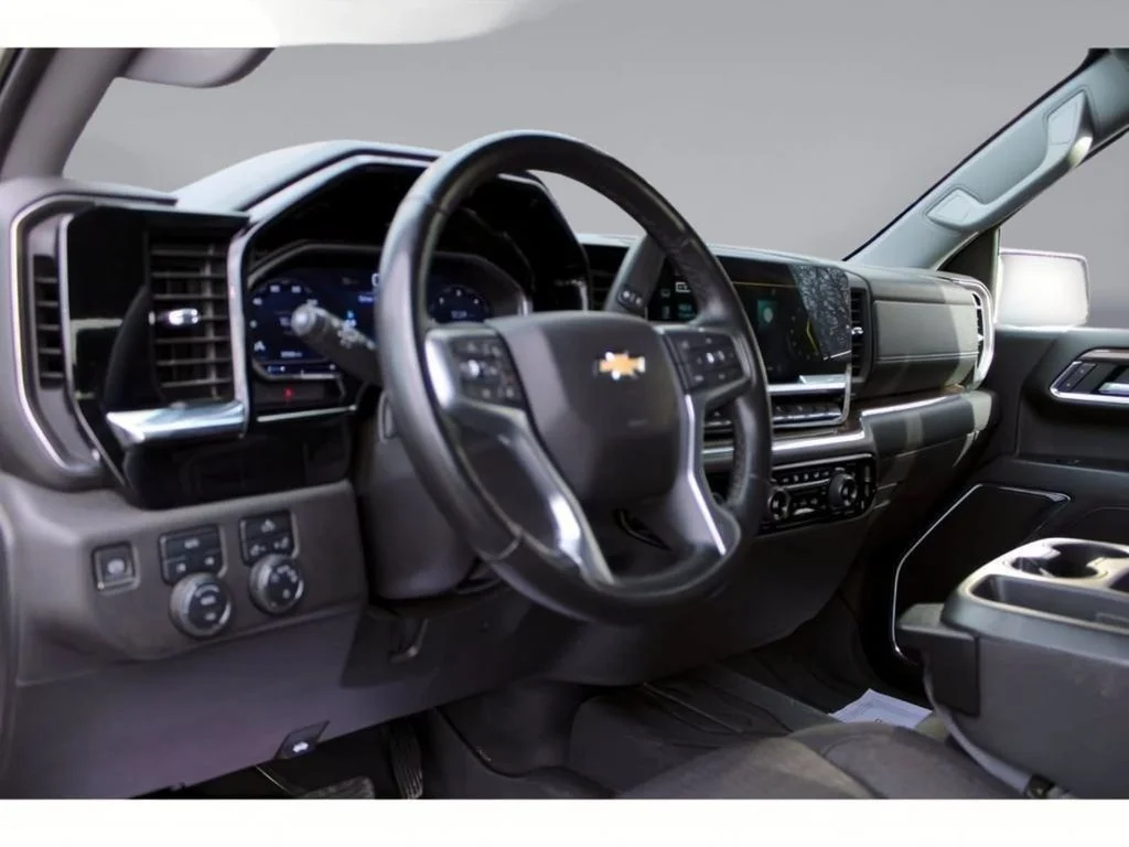 2023 Chevrolet Silverado 1500 LT - Photo 16