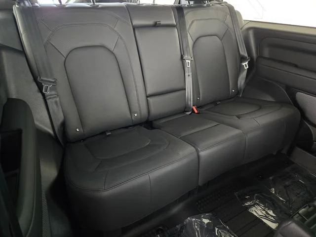 Used 2024 Gray Land Rover V8 image 15