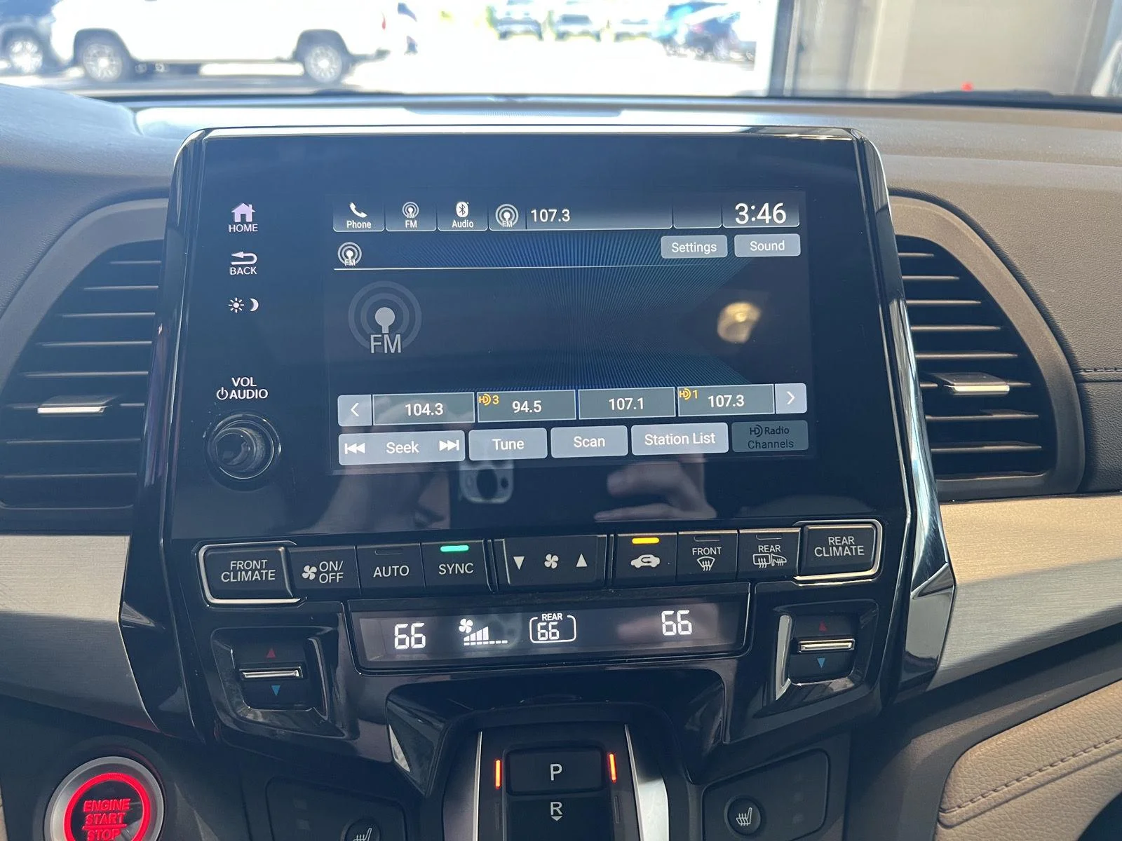 Used 2022  Honda EX-L image 25