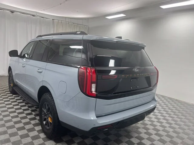 Used 2025 Gray Ford Tremor image 6