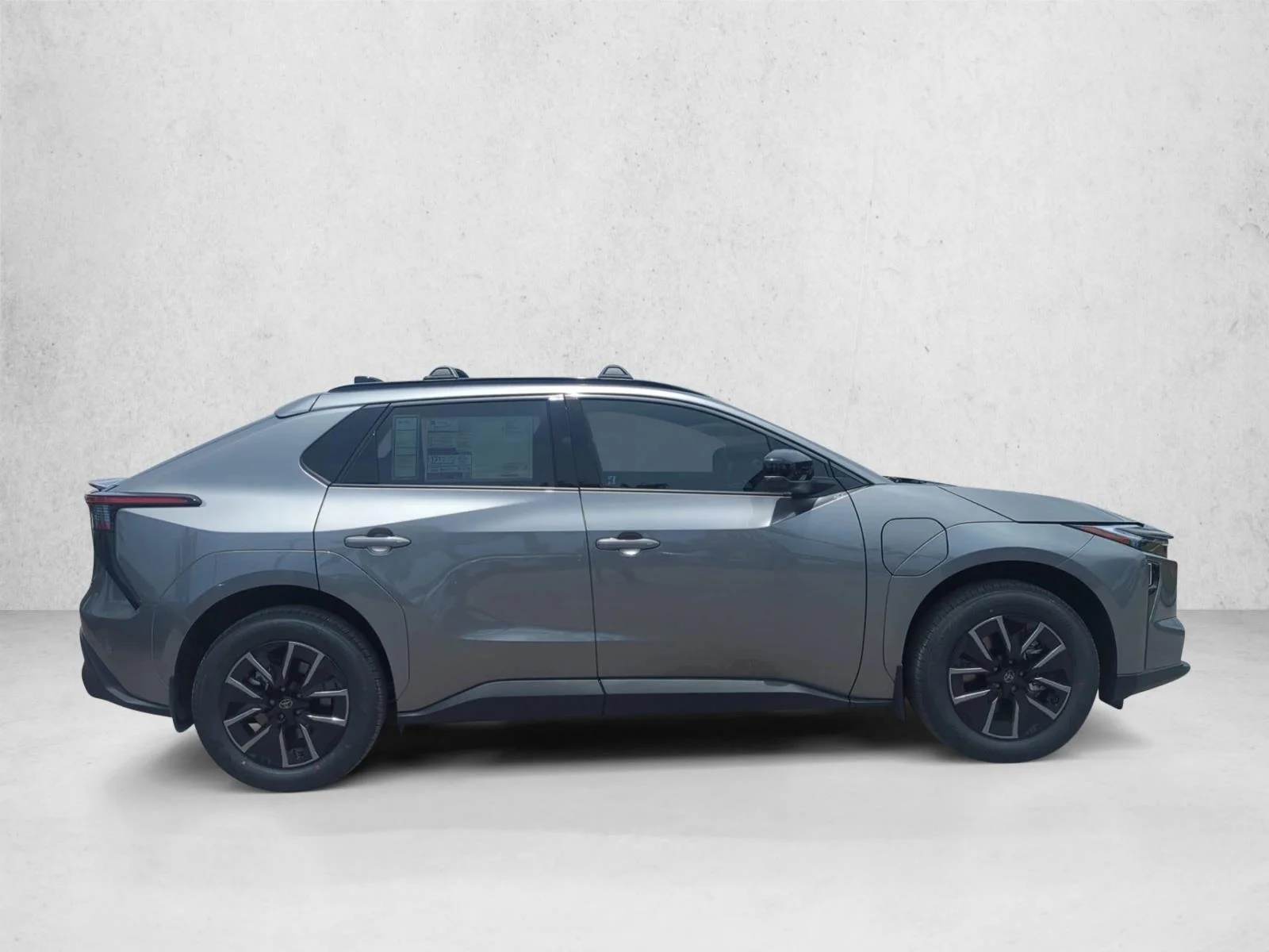 Used 2026 Heavy Metal [Gray] Toyota XLE Plus image 4