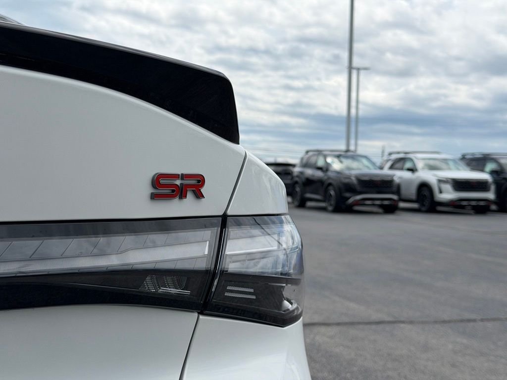 New 2026 Aspen White TriCoat / Super Black Two-tone Nissan SR image 29