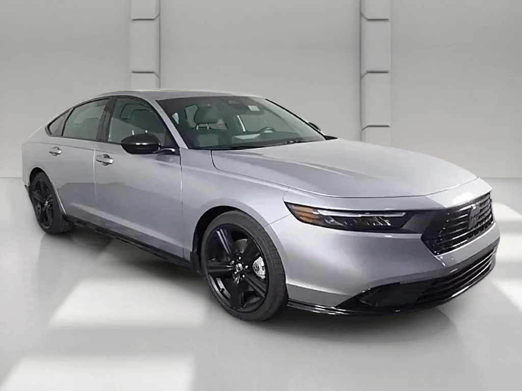 Used 2025 Solar Silver Metallic Honda Sport-L image 34