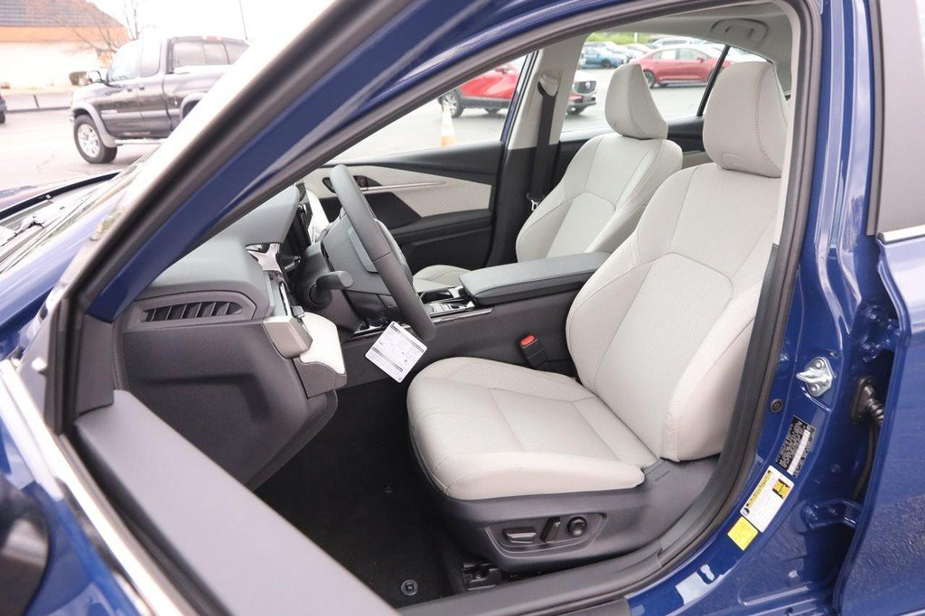 Used 2026 Reservoir Blue Toyota XLE AWD (Natl) image 8