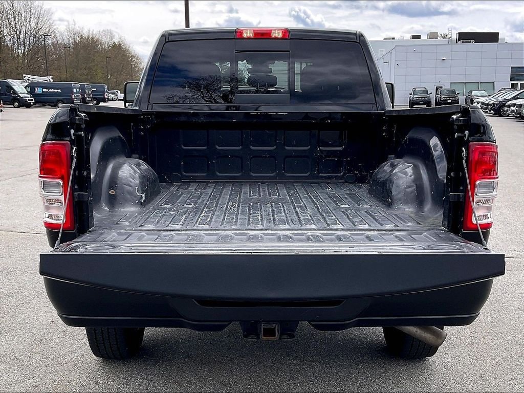 Used 2024 Diamond Black Crystal Pearlcoat Ram Tradesman image 35