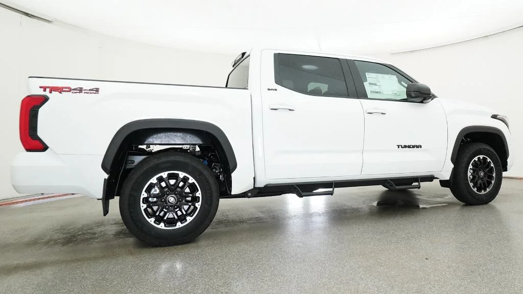New 2026 Ice Cap Toyota SR5 image 15