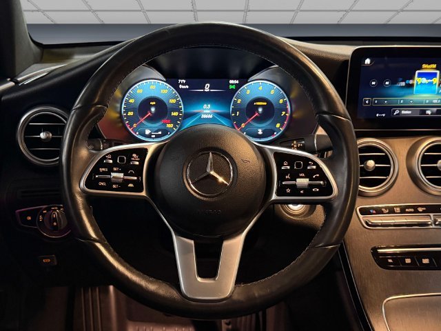 Certified Used 2022  Mercedes-Benz GLC 300 image 14