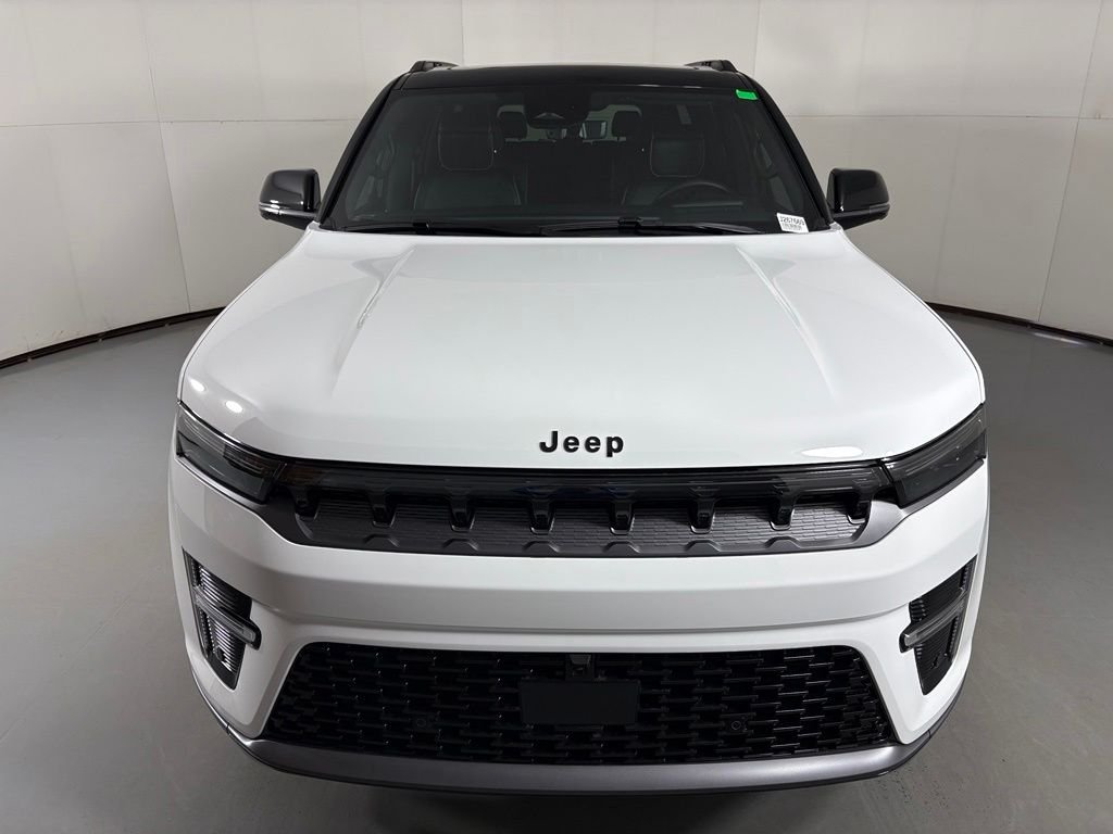 New 2026 Bright White Clear-Coat Exterior Paint Jeep Summit Reserve image 3