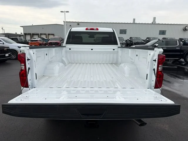 New 2026 Summit White Chevrolet WT image 23