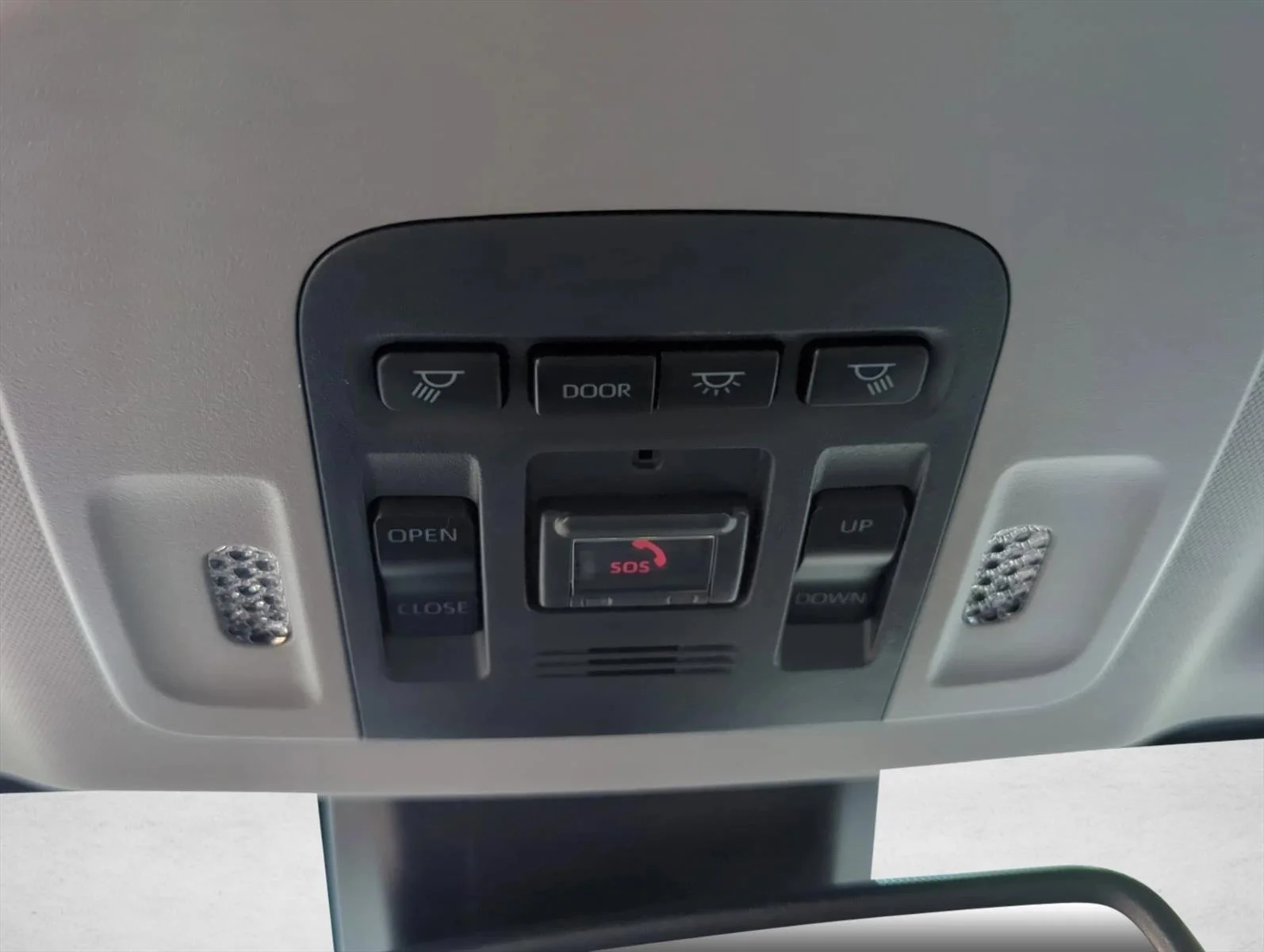 Used 2022 Predawn Gray Mica Toyota Hybrid SE image 21