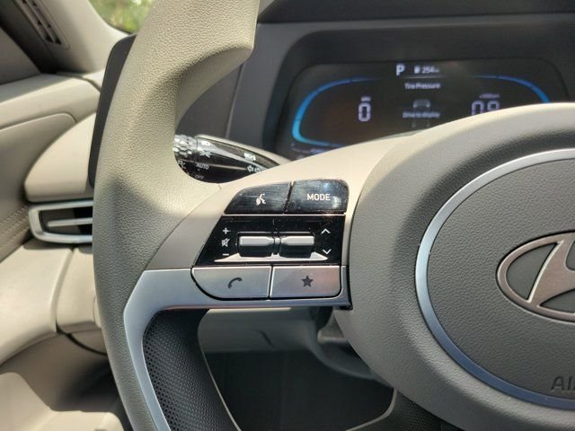 Certified Used 2025 Black Hyundai SE image 22