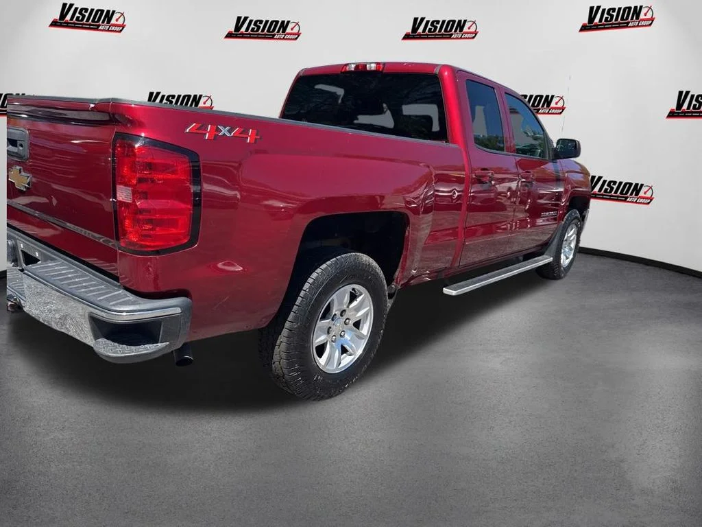 Used 2018 Red Chevrolet LT image 5