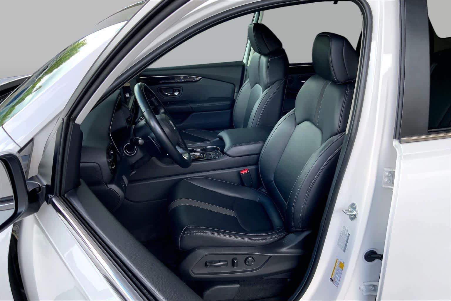 Used 2025 Platinum White Pearl Honda EX-L image 8