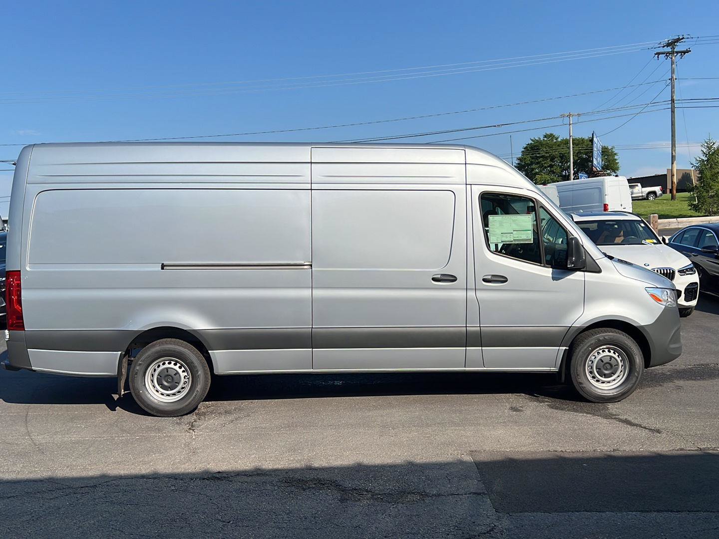 New 2026 high-tech silver metallic Mercedes-Benz Cargo Van 170" 4cyl SO image 38