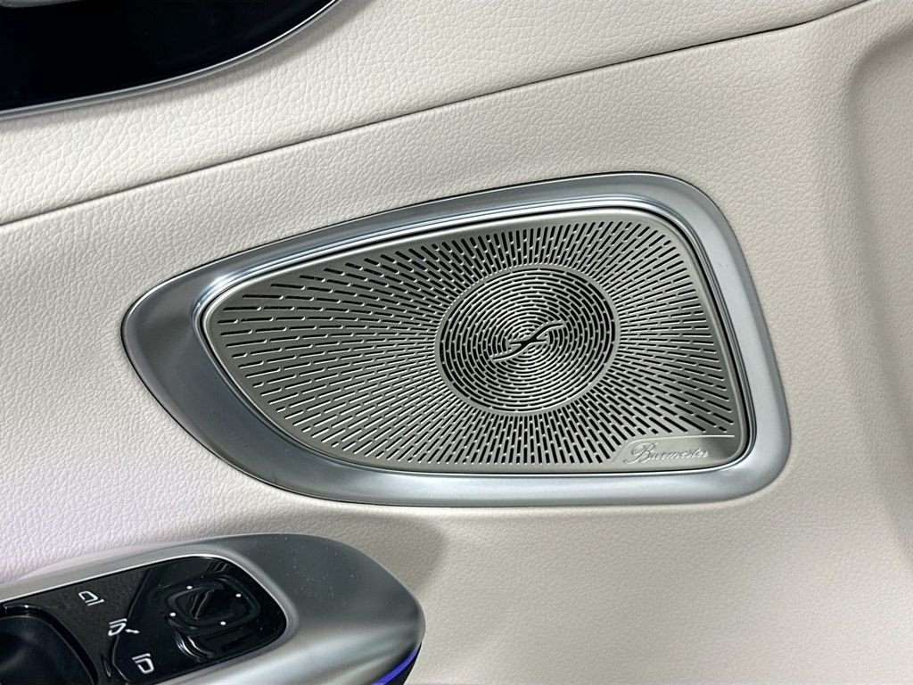 New 2026 Selenite Grey Metallic Mercedes-Benz C 300 image 19