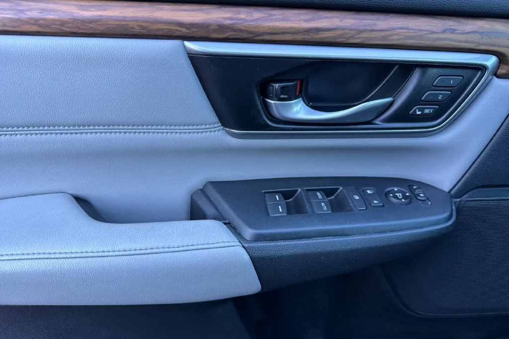 2019 Honda CR-V Touring - Photo 11