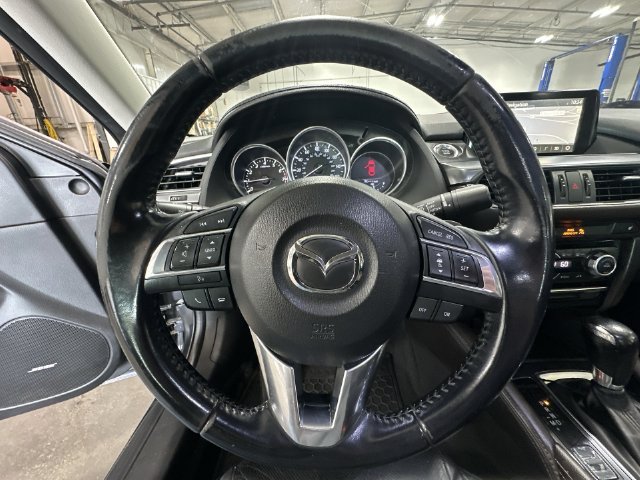 Used 2016 Gray Mazda i Grand Touring image 15