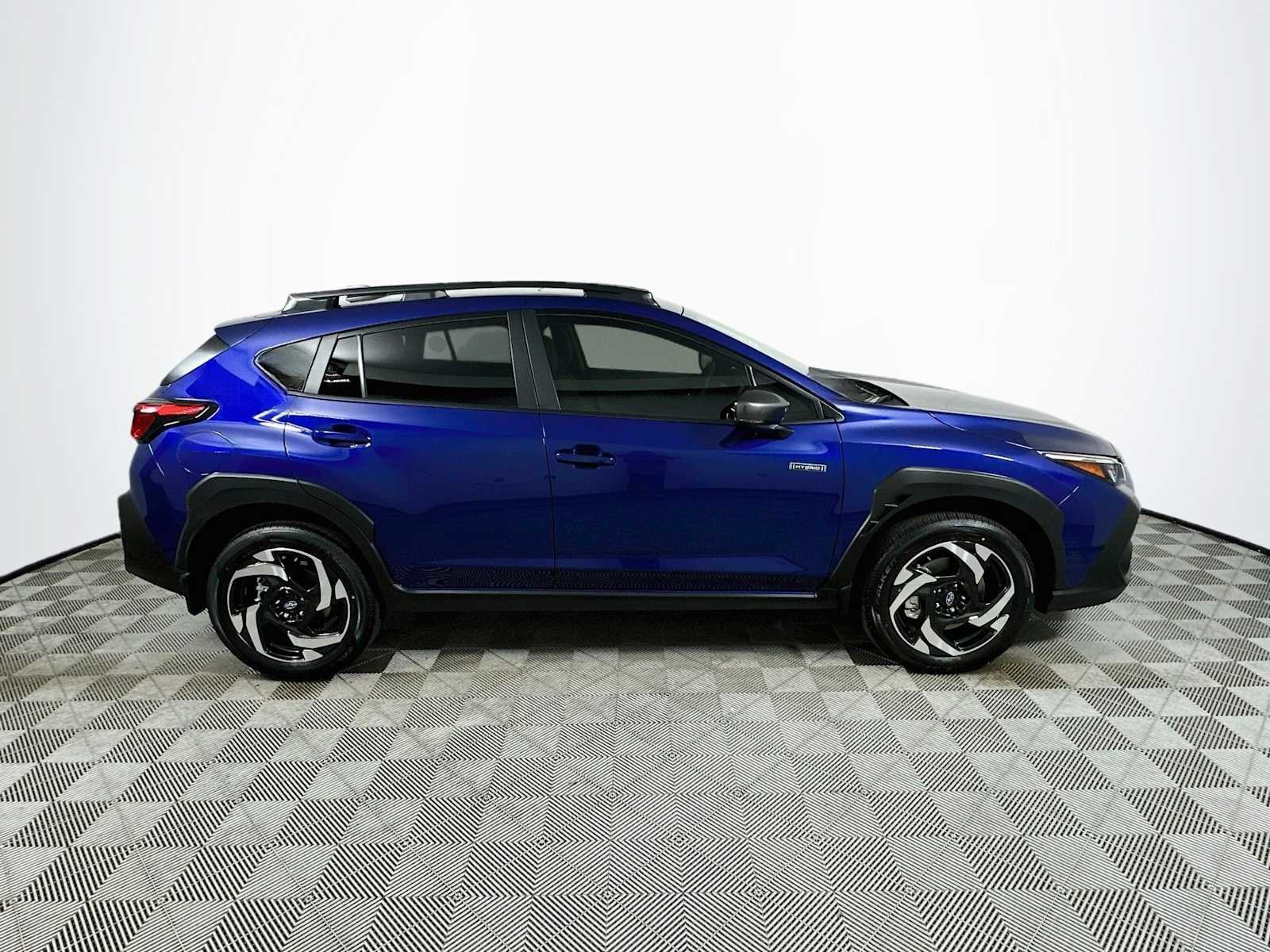 New 2026 SAPPHIRE BLUE PEARL Subaru Limited Hybrid image 8