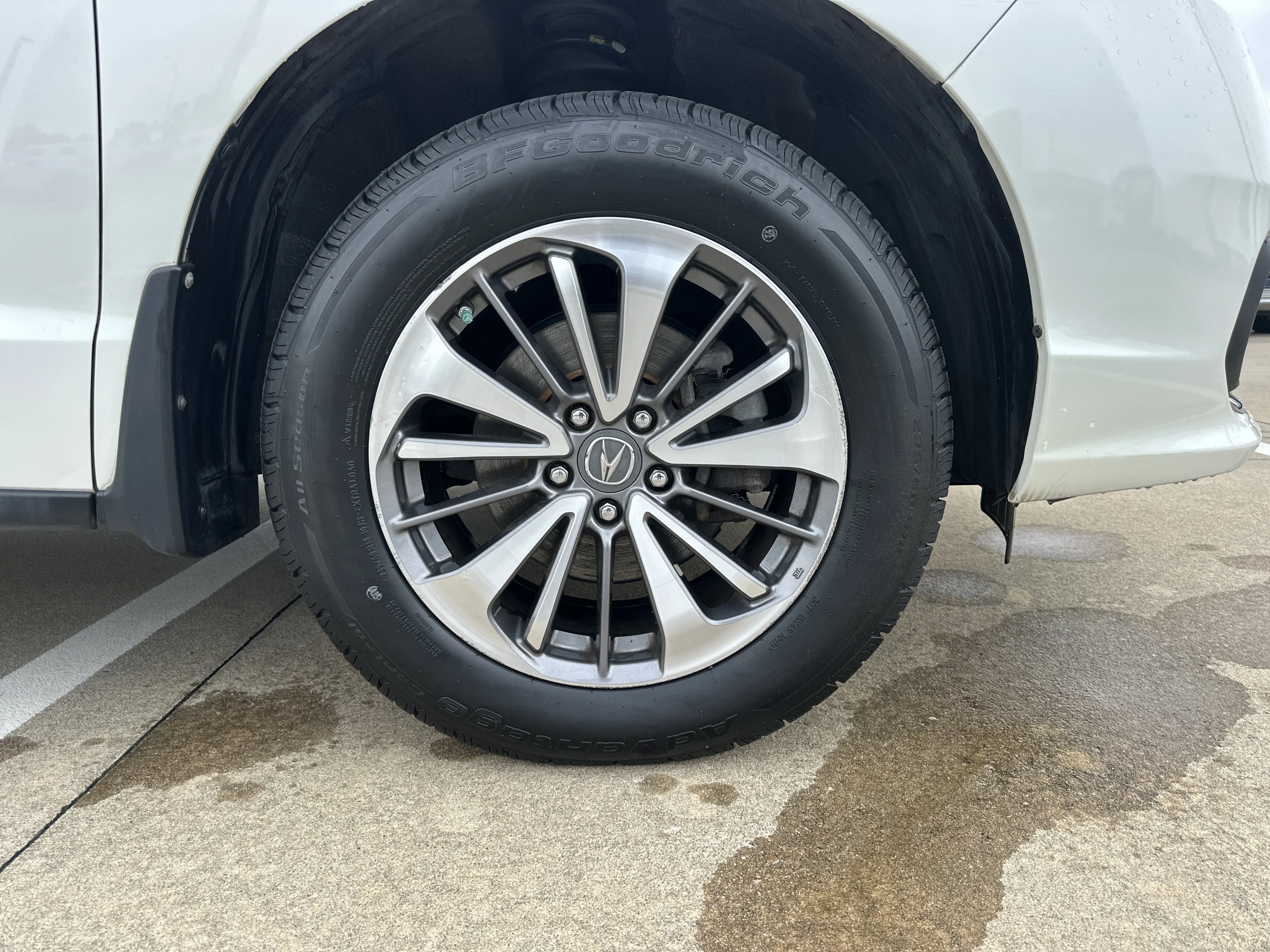 Used 2017 White Diamond Pearl Acura Advance Package image 13