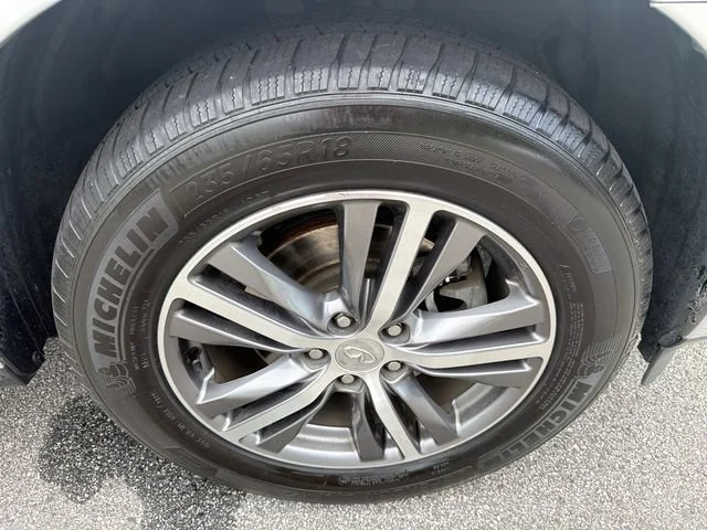 Used 2020 Silver INFINITI PURE AWD image 12