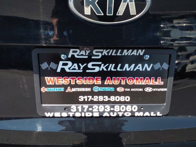 Used 2015 Black Kia EX image 22