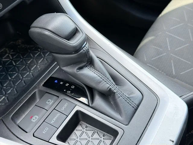 Used 2024 Black Toyota XLE image 22