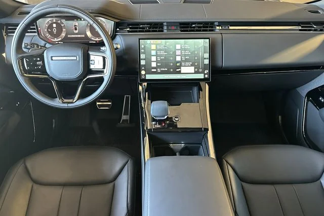 New 2026 Santorini Black Land Rover Dynamic SE image 12