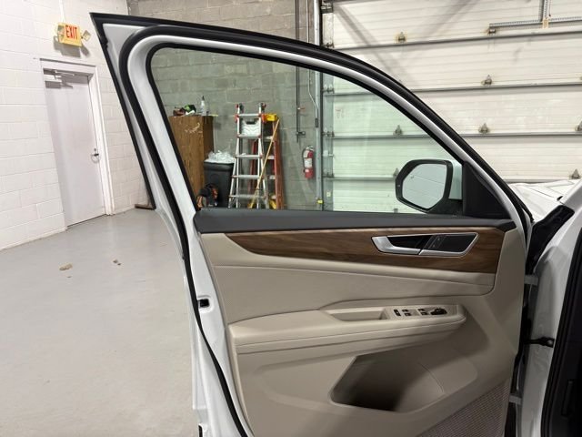 New 2026 White/off-white Volkswagen 2.0T SE image 11