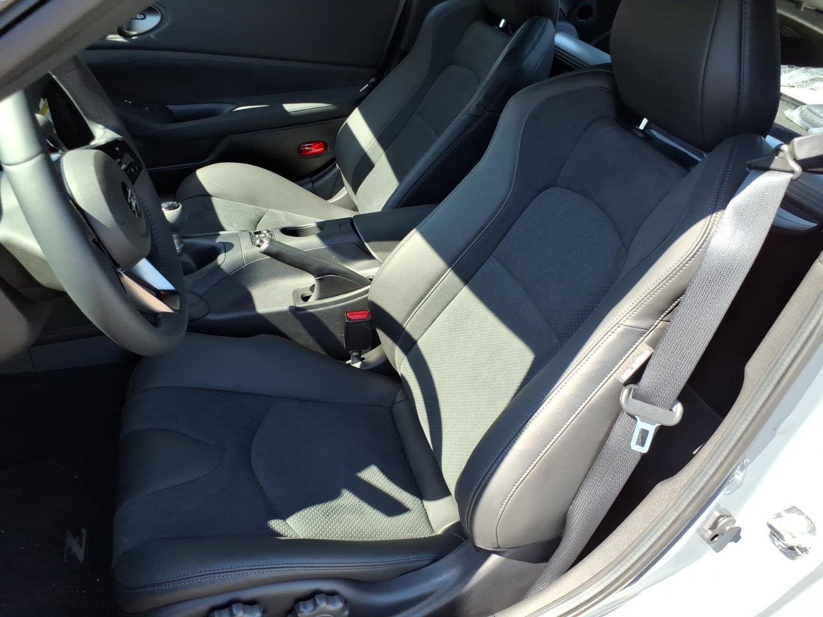 New 2026 Boulder Gray Pearl / Super Black Two-tone Nissan Performance image 13