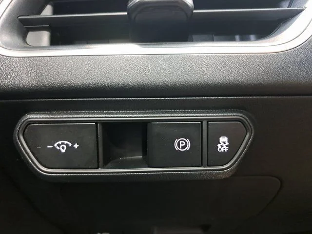 Used 2025 Black Kia LXS image 23