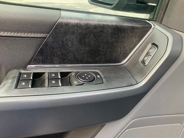 Used 2021 Agate Black Metallic Ford XLT image 22