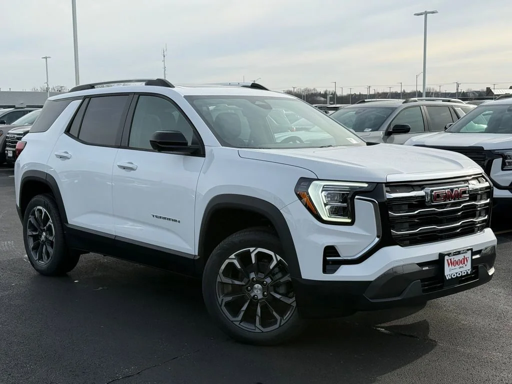 2026 GMC Terrain Elevation - Photo 2