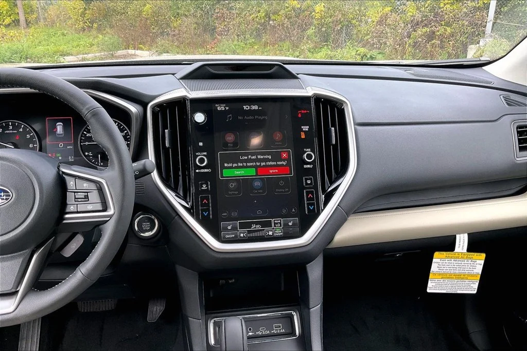 New 2027 AUTUMN GREEN METALLIC Subaru Limited 8-Passenger image 6