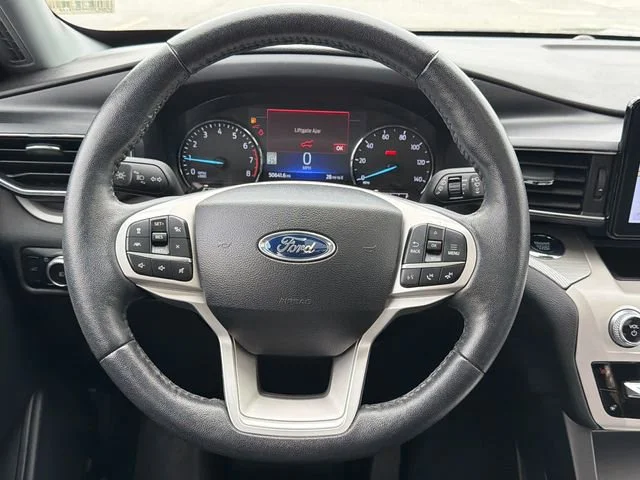 Used 2023 Gray Ford XLT image 24
