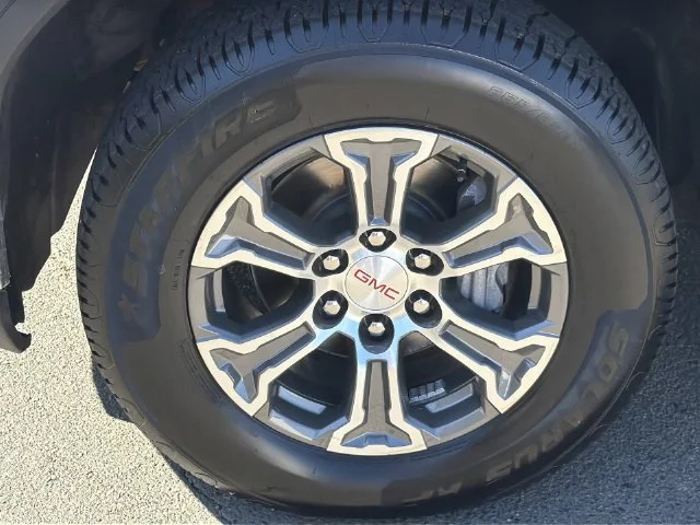 Used 2025 White GMC SLT image 16