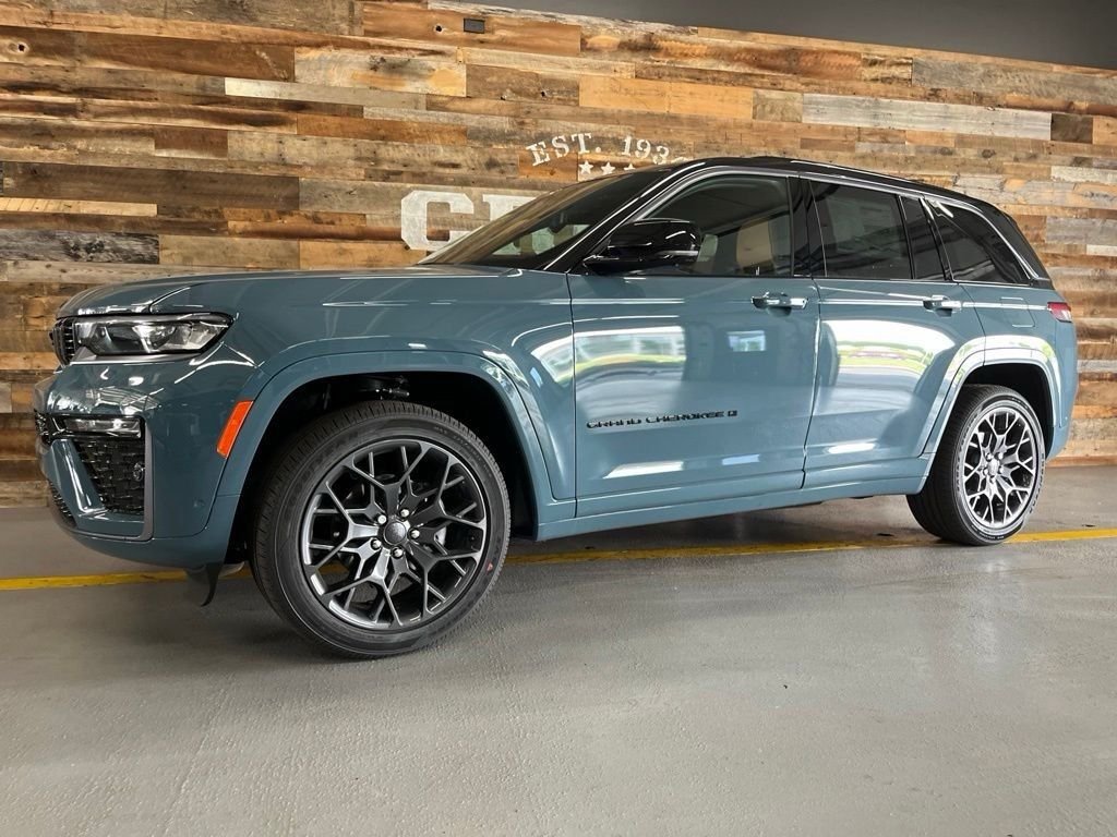 New 2026 Steel Blue Exterior Paint Jeep Summit image 13