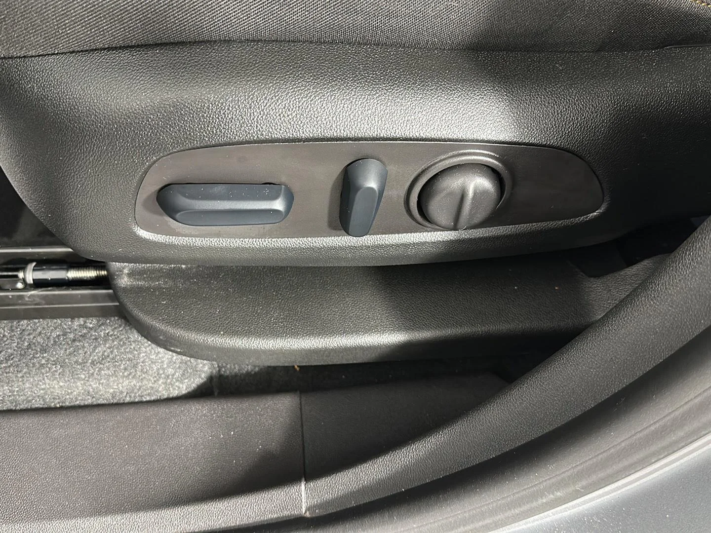 Used 2024 Sterling Gray Metallic Chevrolet LT image 20