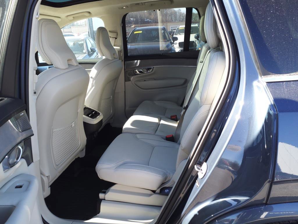 Used 2025 Denim Blue Metallic Volvo Ultra image 12