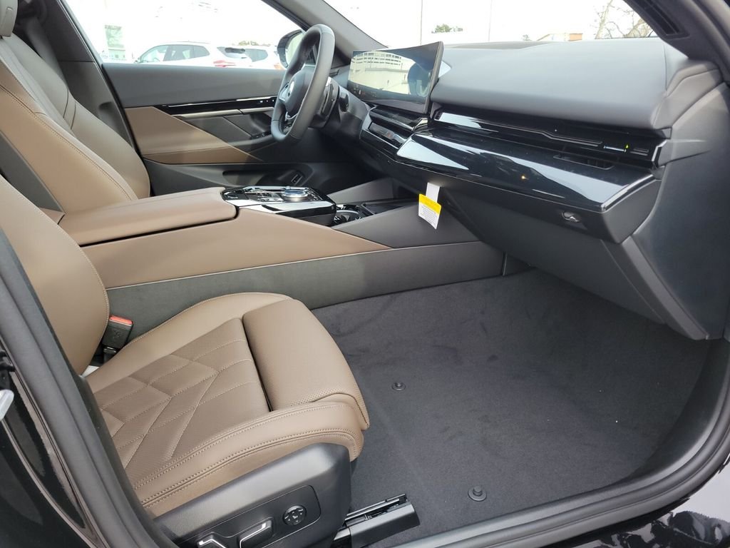 Used 2026 Black BMW 530i xDrive image 12
