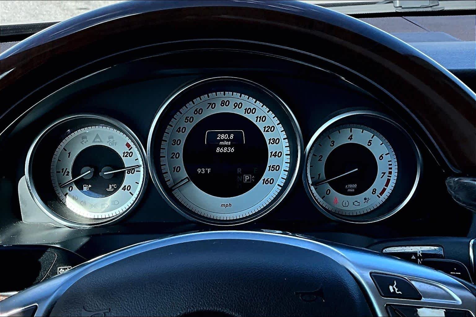 Used 2016 Black Mercedes-Benz E 400 image 25