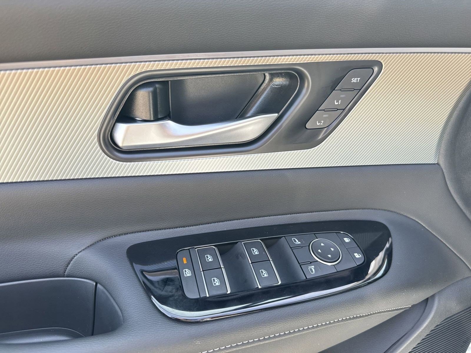 2025 Nissan Murano SL - Photo 20