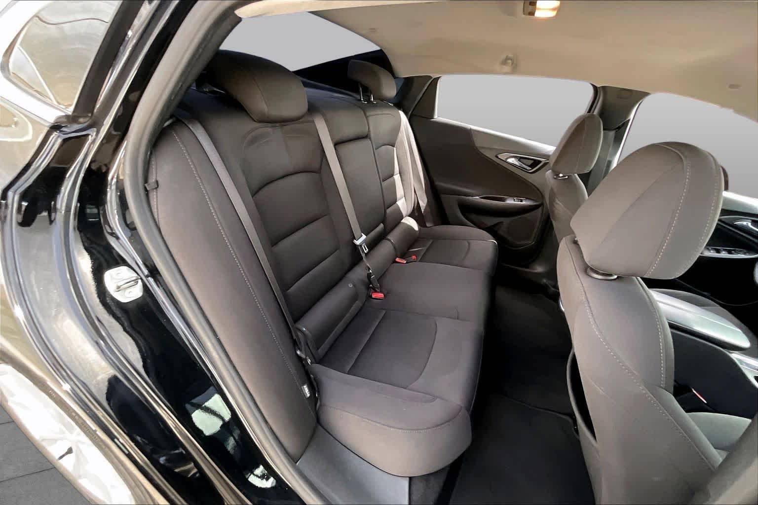 Used 2020 Mosaic Black Metallic Chevrolet LT image 18