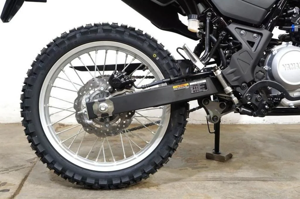 New 2026 BLACK Yamaha 125R image 12
