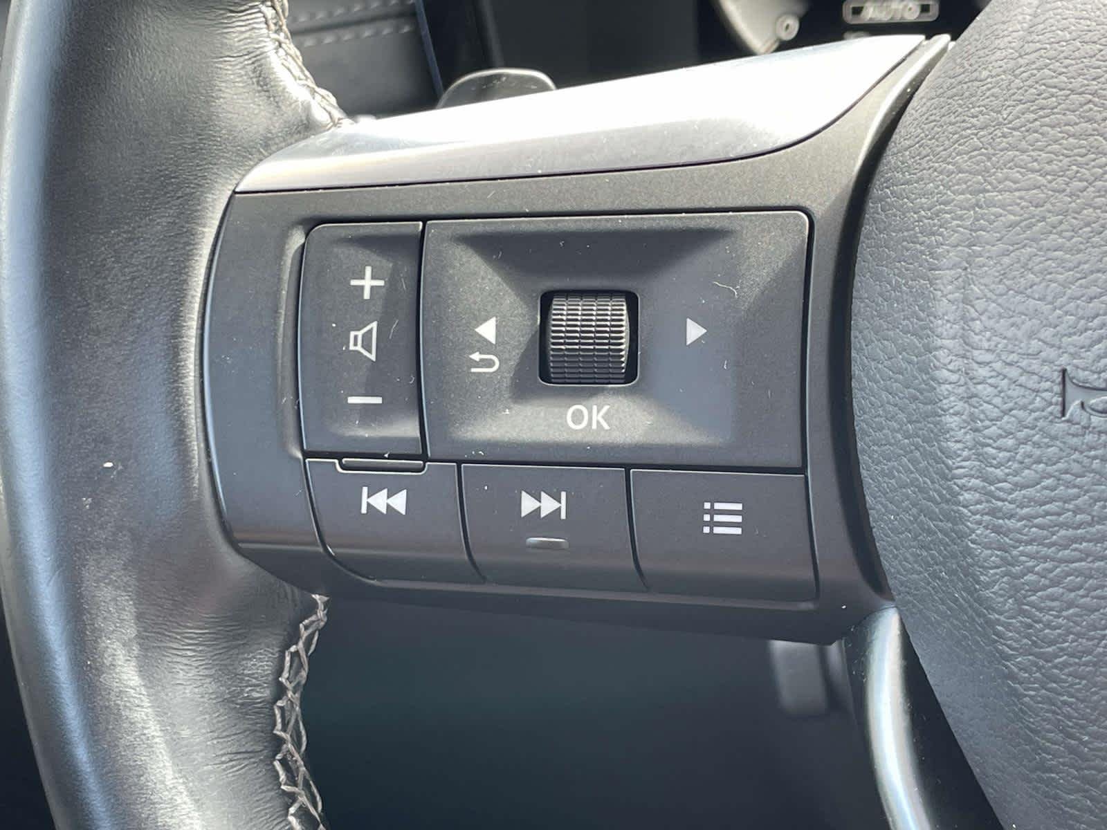 Used 2023 Warm Titanium INFINITI SENSORY image 38