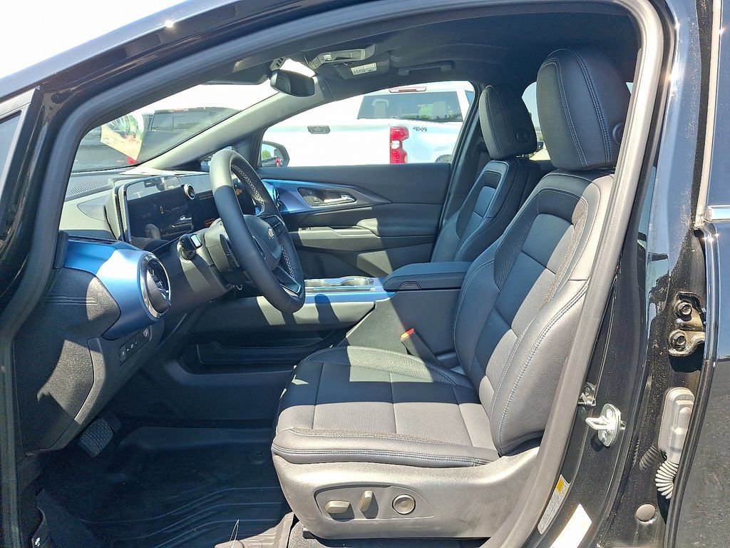 2026 Chevrolet Equinox EV 2LT - Photo 6