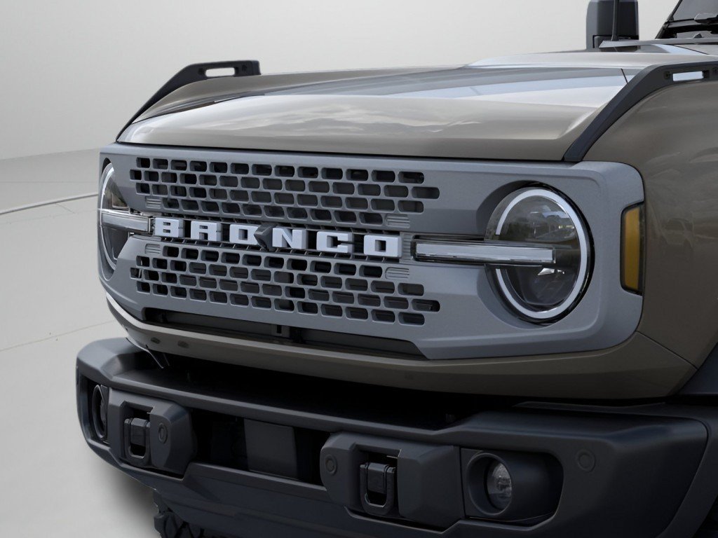 New 2026 Marsh Gray Ford Badlands image 21