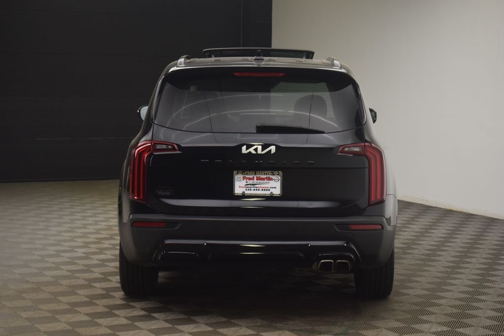 Used 2022 Black Kia SX image 6