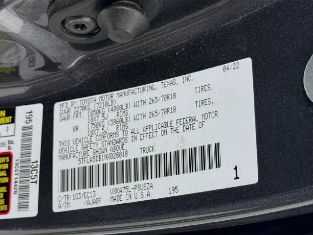 Used 2022 Gray Toyota SR5 image 31