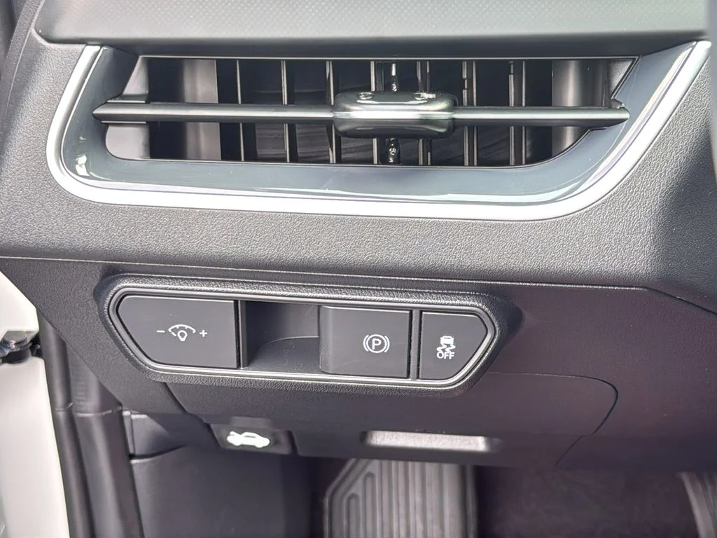 New 2026 White Kia EX image 28
